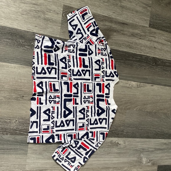 FILA cropped small shirt - Picture 2 of 3